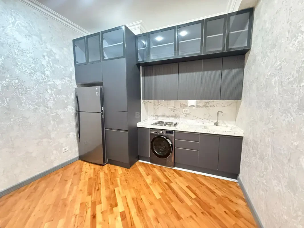Kirayə verilir 2 otaqlı mənzil 90 m²