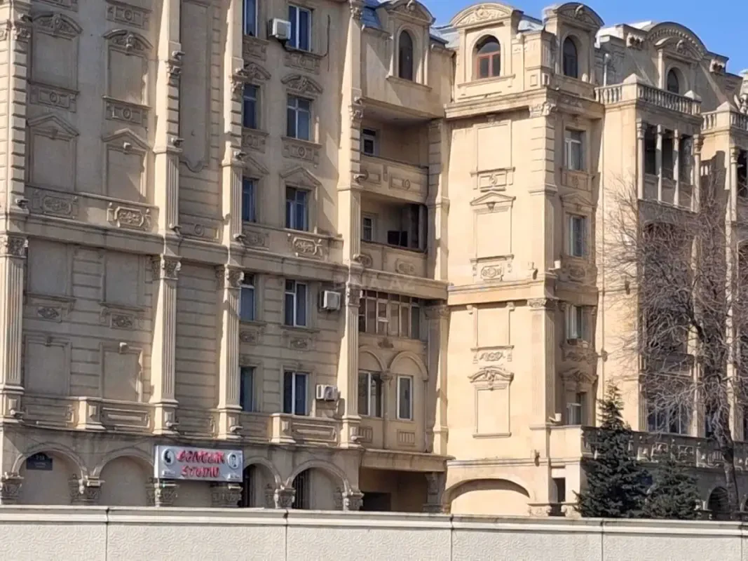 Satılır 3 otaqlı mənzil 75 m²