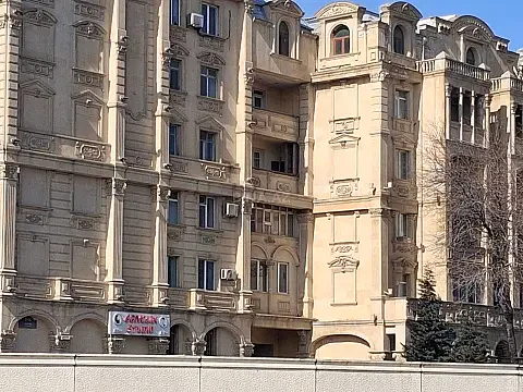 Satılır 3 otaqlı mənzil 75 m² — Bakı 3 otaq 75.00 m²