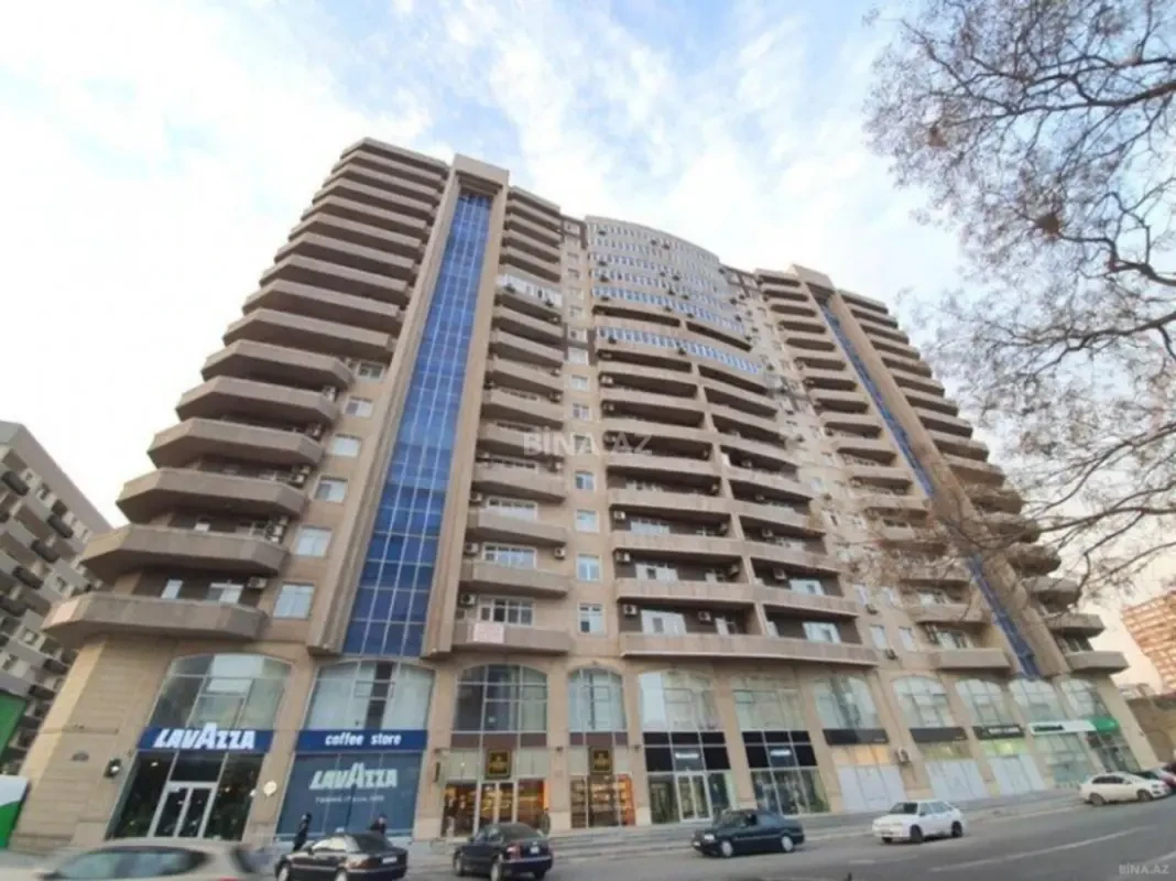 Kirayə verilir 3 otaqlı mənzil 135 m²