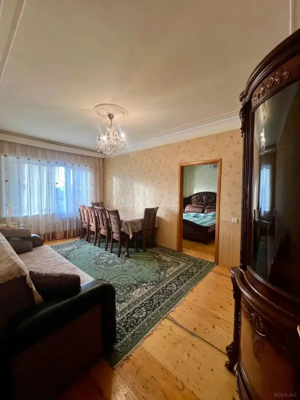 Kirayə verilir 4 otaqlı mənzil 100 m²