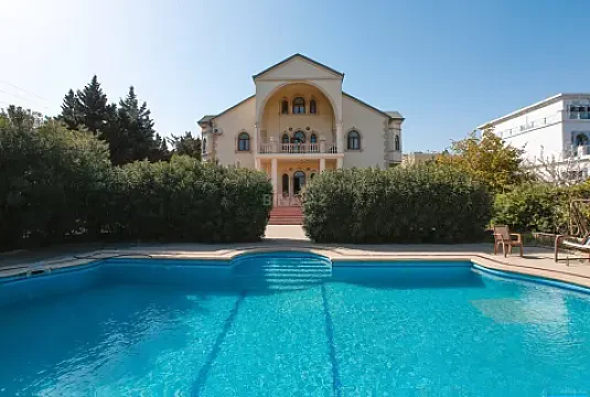Kirayə verilir 7 otaqlı həyət evi 430 m² — Bakı, Badamdar 7 otaq 430.00 m²