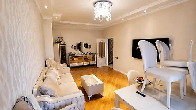 Satılır 2 otaqlı mənzil 80 m² — Bakı, Memar Əcəmi yanı 2 otaq 80.00 m²