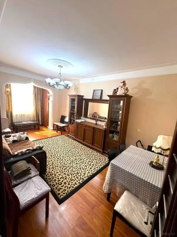 Satılır 3 otaqlı mənzil 90 m²
