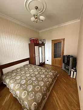 Kirayə verilir 4 otaqlı mənzil 150 m² — Bakı, Nərimanov 4 otaq 150.00 m²