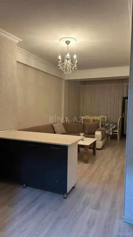 Kirayə verilir 2 otaqlı mənzil 60 m²