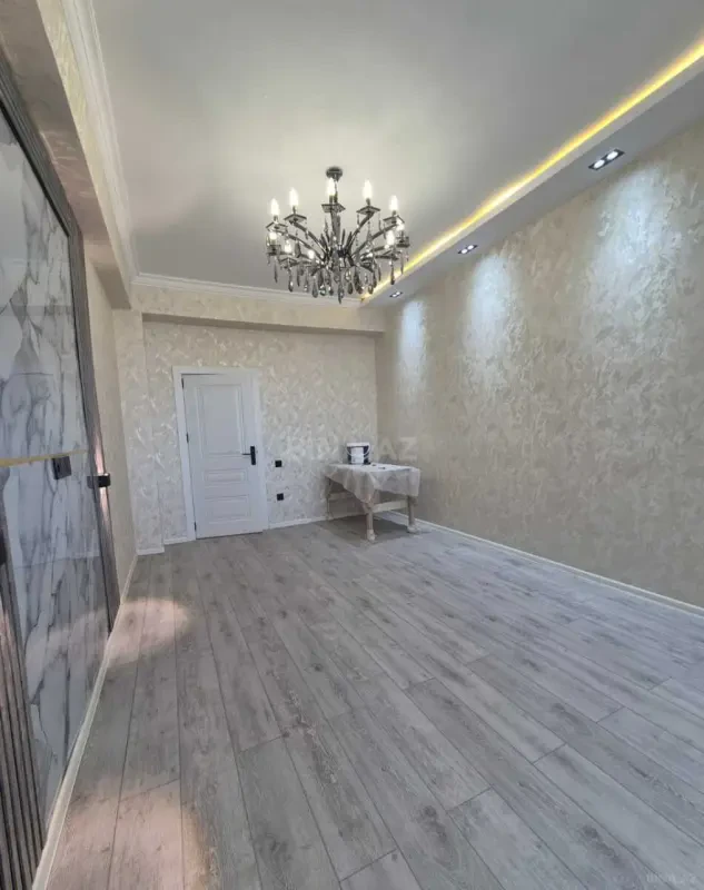 Satılır 2 otaqlı mənzil 70 m²