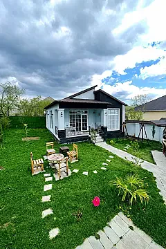 Kirayə verilir 3 otaqlı həyət evi 150 m² — Qəbələ 3 otaq 150.00 m²