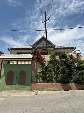 Satılır 5 otaqlı həyət evi 160 m² — Bakı 5 otaq 160.00 m²