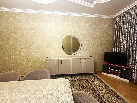 Kirayə verilir 3 otaqlı mənzil 130 m² — Bakı 3 otaq 130.00 m²