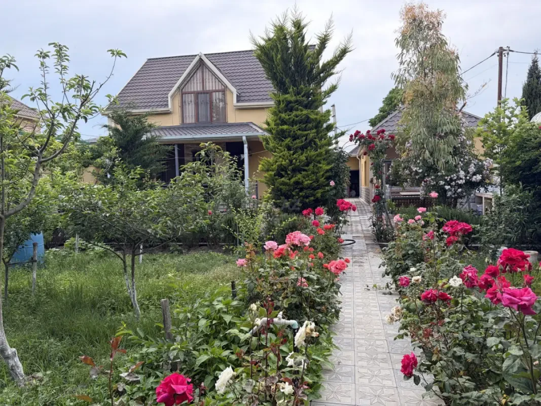 Kirayə verilir 5 otaqlı həyət evi 140 m²