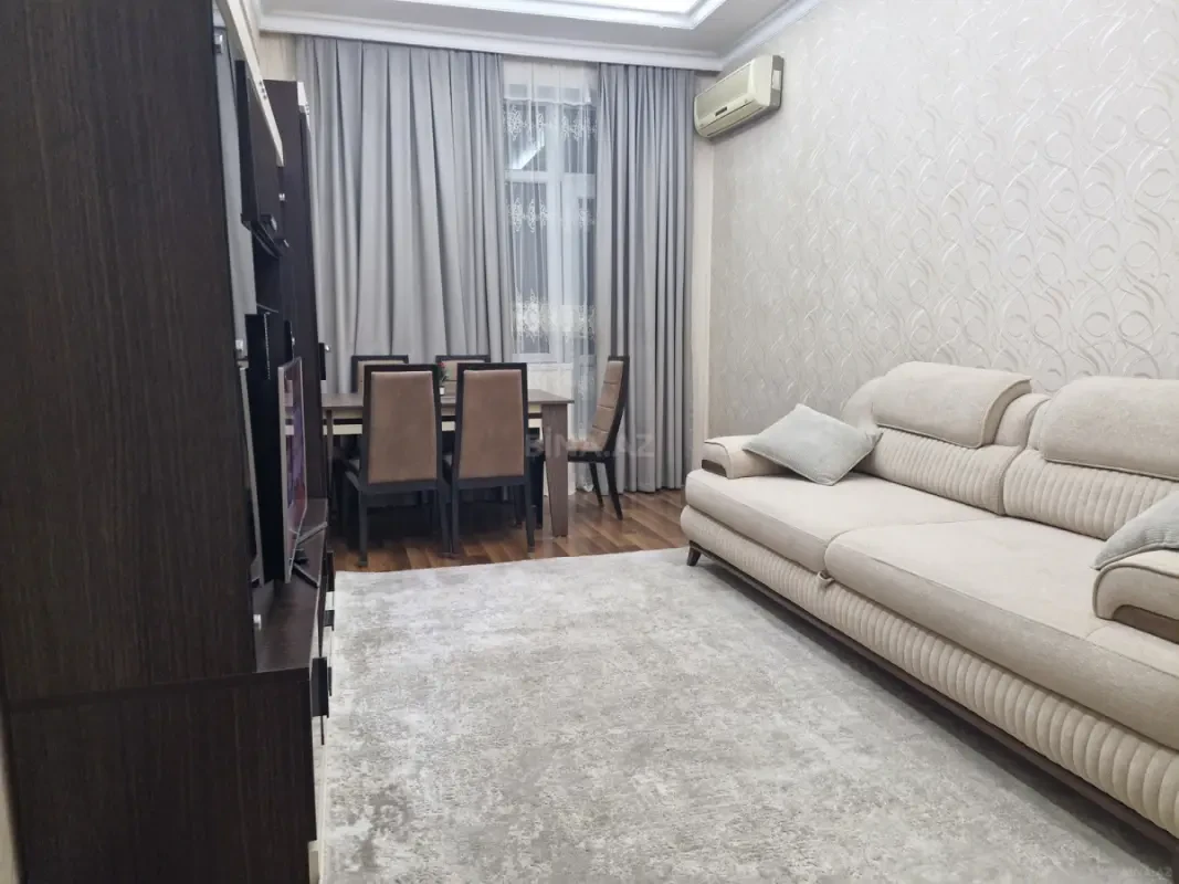 Satılır 2 otaqlı mənzil 70 m²