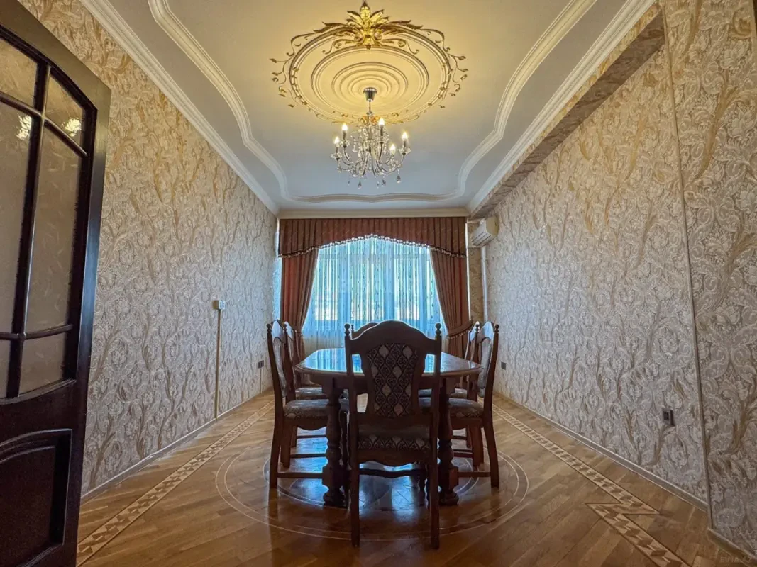 Satılır 3 otaqlı mənzil 105 m²
