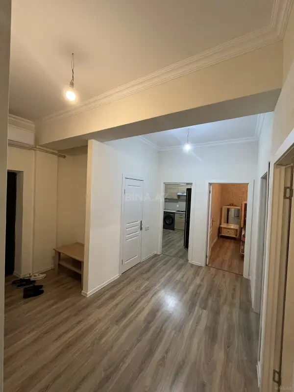 Satılır 4 otaqlı mənzil 80 m²