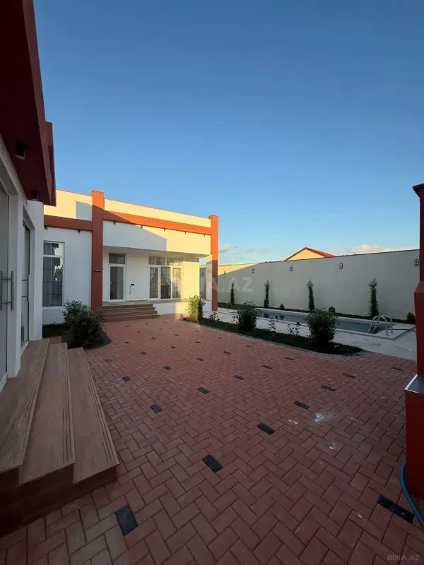 Satılır 4 otaqlı həyət evi 160 m²