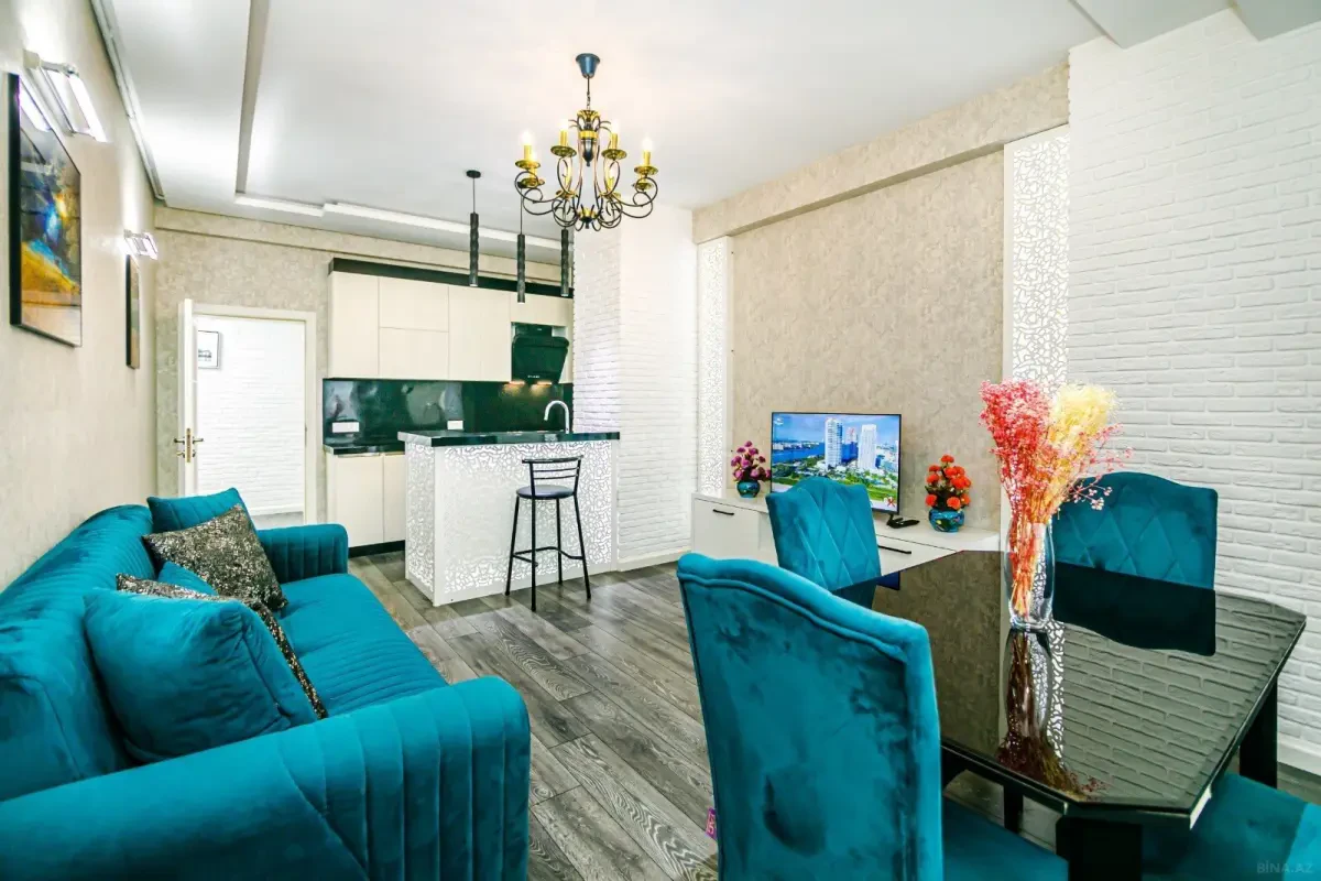 Kirayə verilir 2 otaqlı mənzil 80 m²