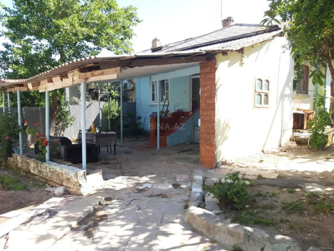 Satılır 3 otaqlı həyət evi 137 m²