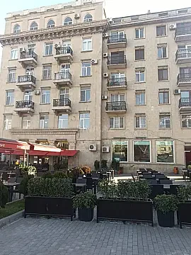 Kirayə verilir 2 otaqlı mənzil 65 m² — Bakı, Nizami 2 otaq 65.00 m²