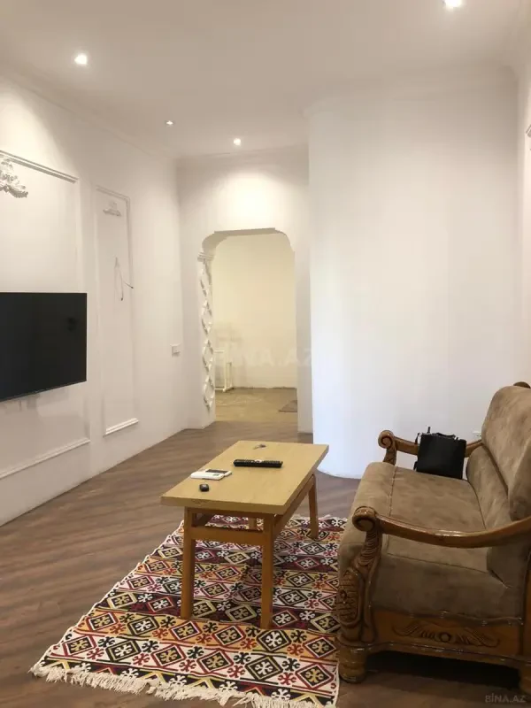 Satılır 2 otaqlı mənzil 65 m²