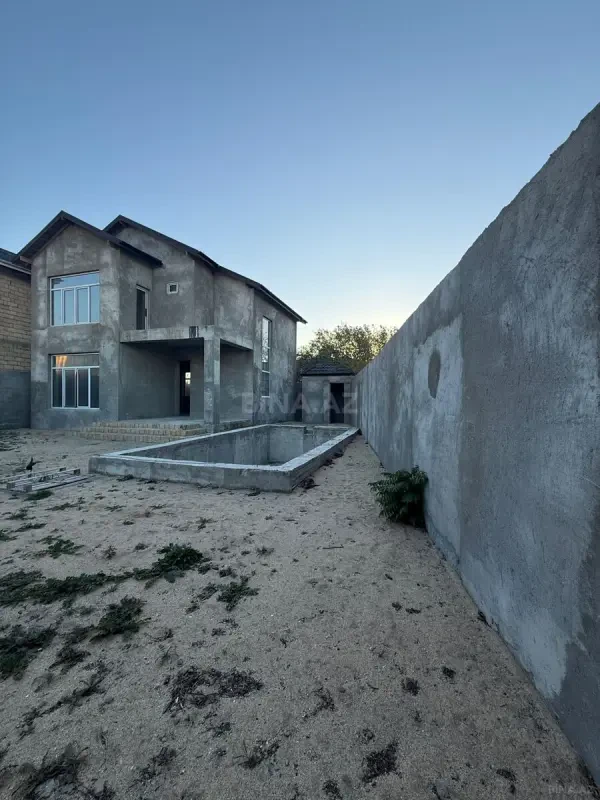 Satılır 4 otaqlı həyət evi 170 m²