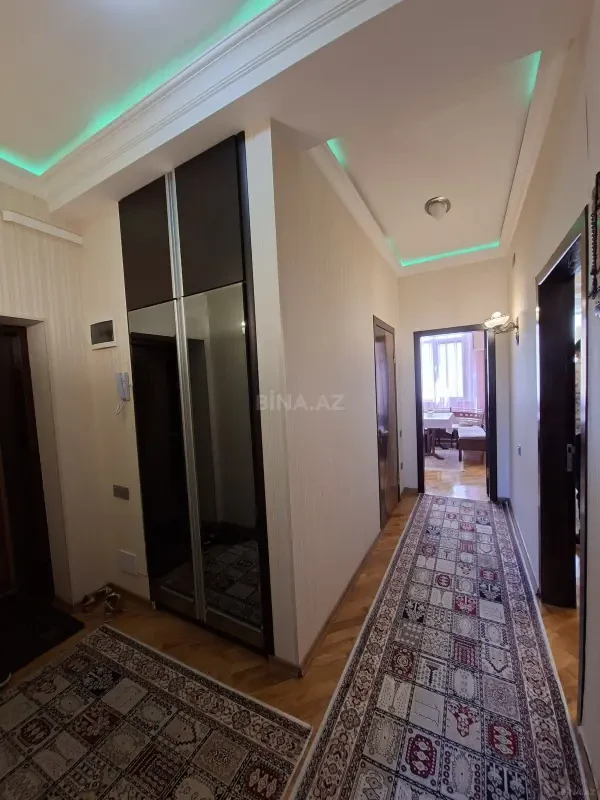Satılır 3 otaqlı mənzil 86 m²