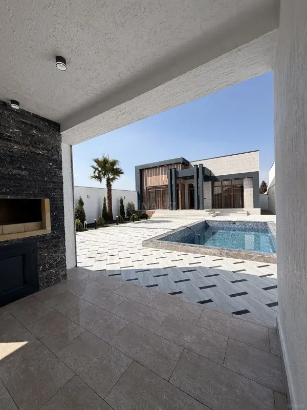 Satılır 4 otaqlı həyət evi 180 m²
