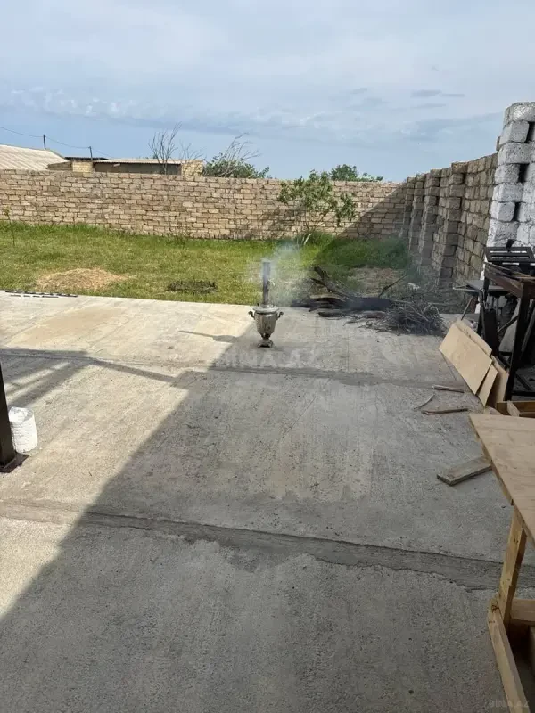 Satılır 2 otaqlı həyət evi 50 m²