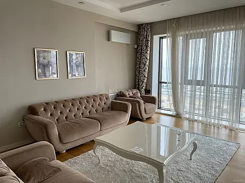 Kirayə verilir 3 otaqlı mənzil 180 m² — Bakı, Xətai 3 otaq 180.00 m²