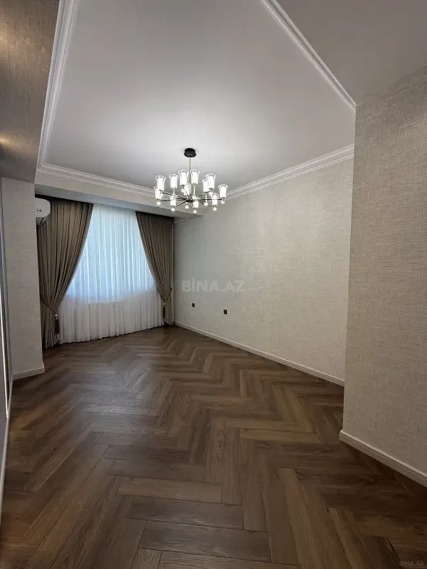 Satılır 2 otaqlı mənzil 68 m²