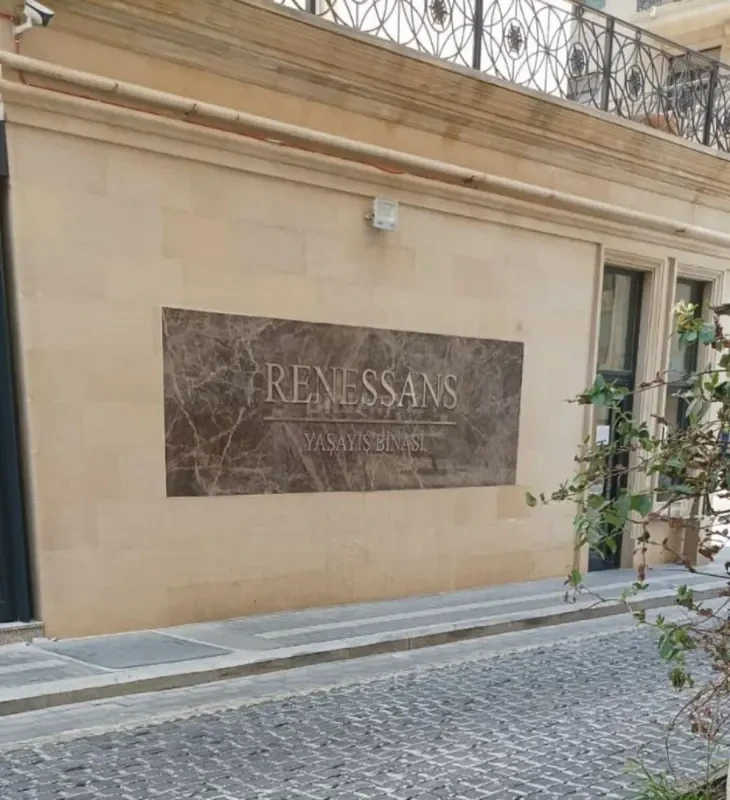 Kirayə verilir 2 otaqlı mənzil 110 m²