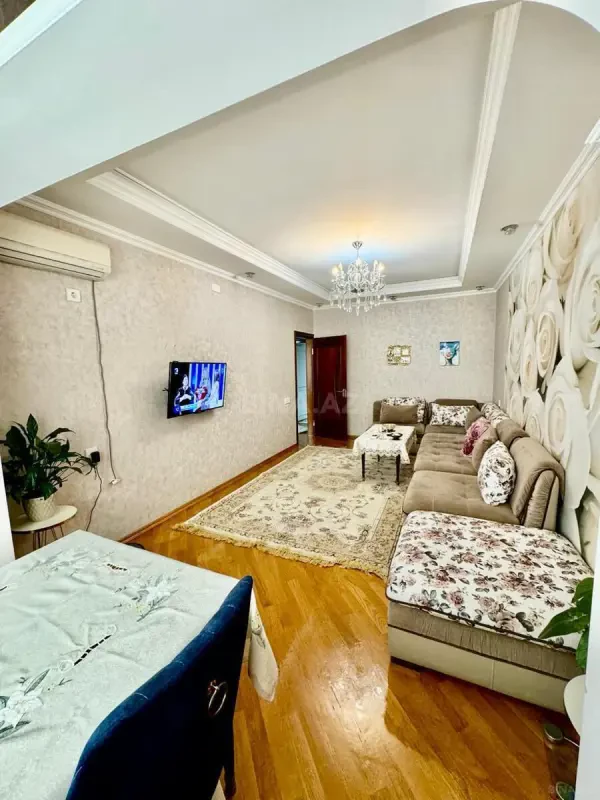 Satılır 3 otaqlı mənzil 75 m²