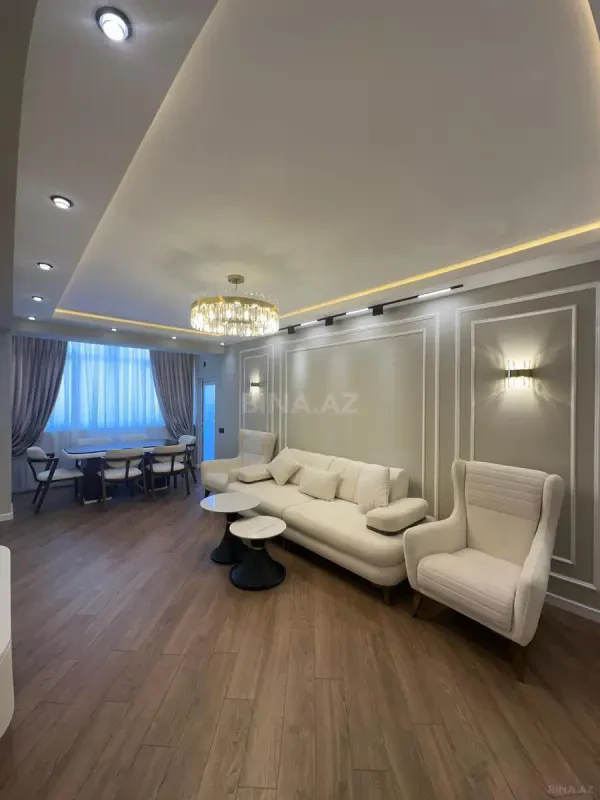 Satılır 3 otaqlı mənzil 83 m²