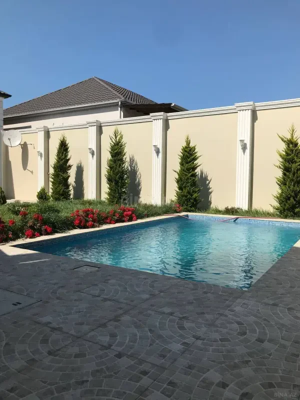 Satılır 4 otaqlı həyət evi 175 m²