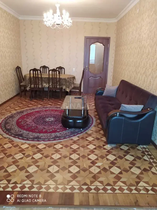 Kirayə verilir 2 otaqlı mənzil 60 m²