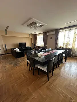 Satılır 3 otaqlı mənzil 156 m² — Bakı 3 otaq 156.00 m²