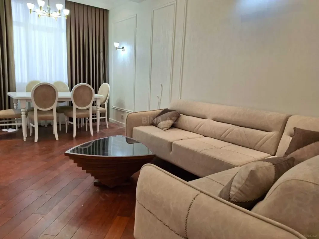 Kirayə verilir 2 otaqlı mənzil 100 m²