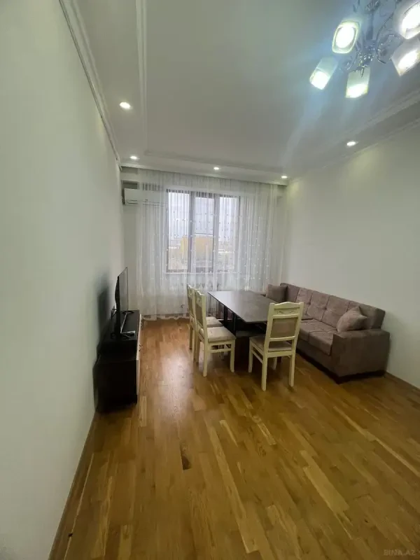 Kirayə verilir 2 otaqlı mənzil 55 m²