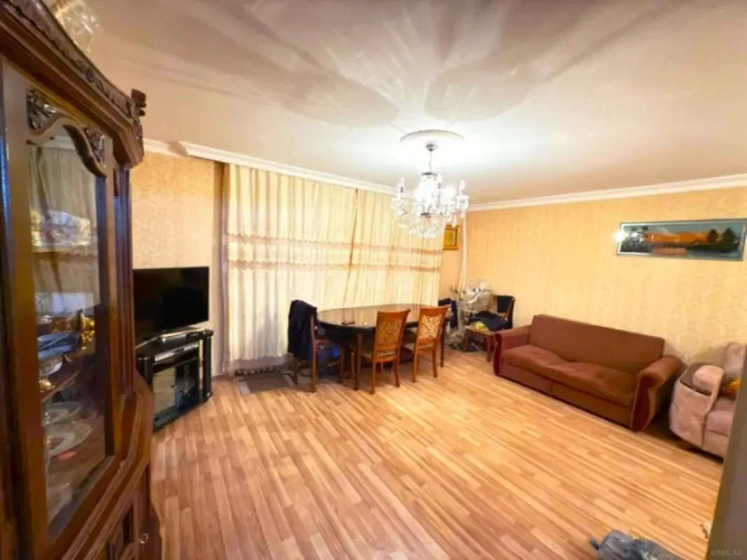 Satılır 2 otaqlı mənzil 65 m²