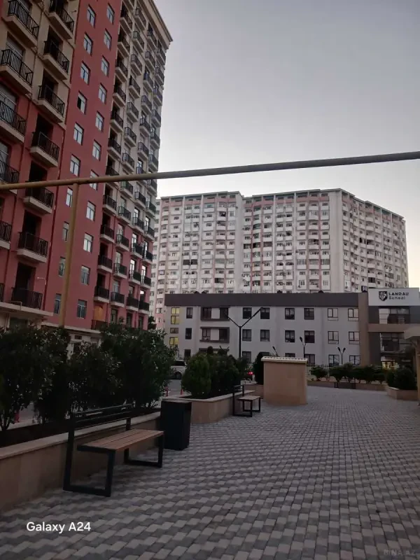 Kirayə verilir 2 otaqlı mənzil 65 m²