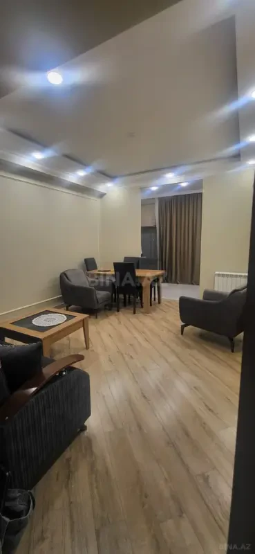 Kirayə verilir 2 otaqlı mənzil 68 m²