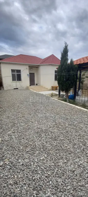 Satılır 3 otaqlı həyət evi 95 m²