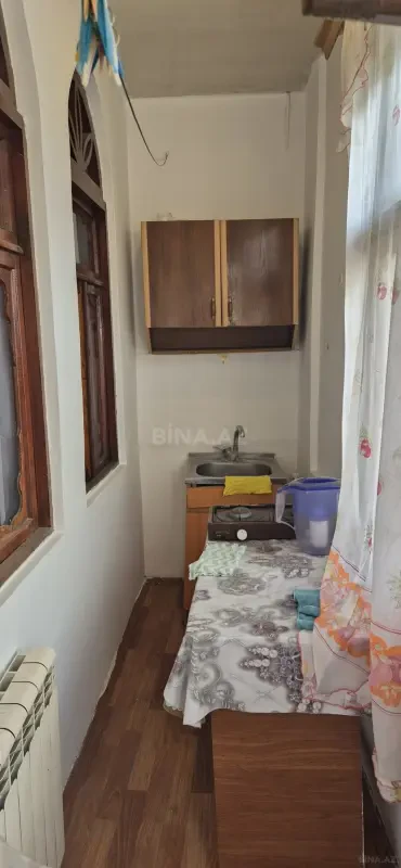 Kirayə verilir 1 otaqlı həyət evi 30 m²
