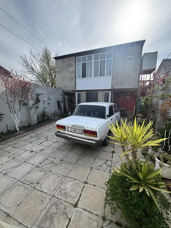 Satılır 6 otaqlı həyət evi 130 m²