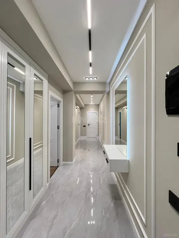 Satılır 3 otaqlı mənzil 83 m²