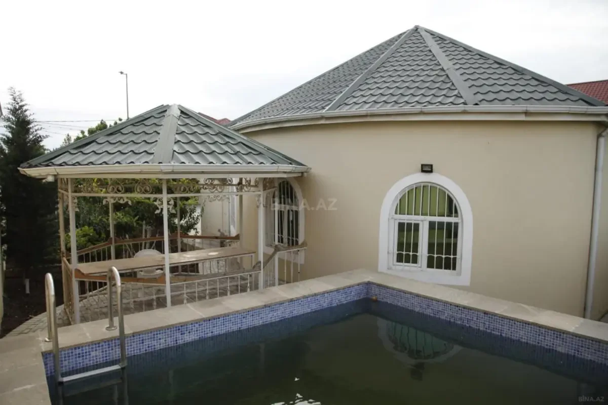 Satılır 4 otaqlı həyət evi 162 m²