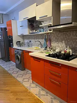 Kirayə verilir 4 otaqlı mənzil 170 m² — Bakı, 9-cu mikrorayon 4 otaq 170.00 m²
