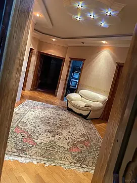 Kirayə verilir 3 otaqlı mənzil 120 m² — Bakı, Yasamal 3 otaq 120.00 m²