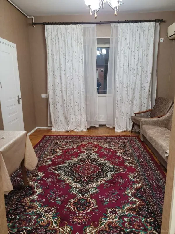 Kirayə verilir 2 otaqlı mənzil 40 m²