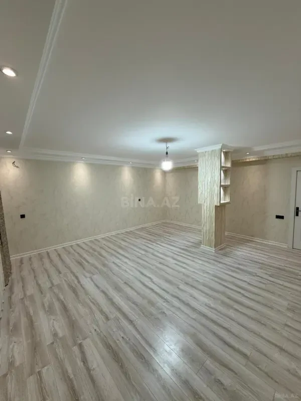 Satılır 4 otaqlı mənzil 128 m²