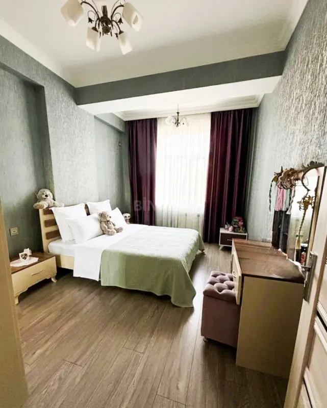 Satılır 3 otaqlı mənzil 86 m²